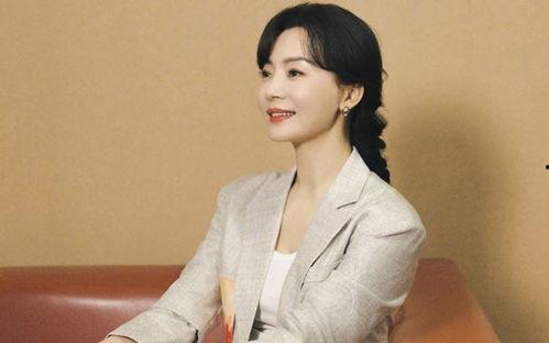 国内知名电视女明星,揭秘国内知名电视女明星的辉煌历程